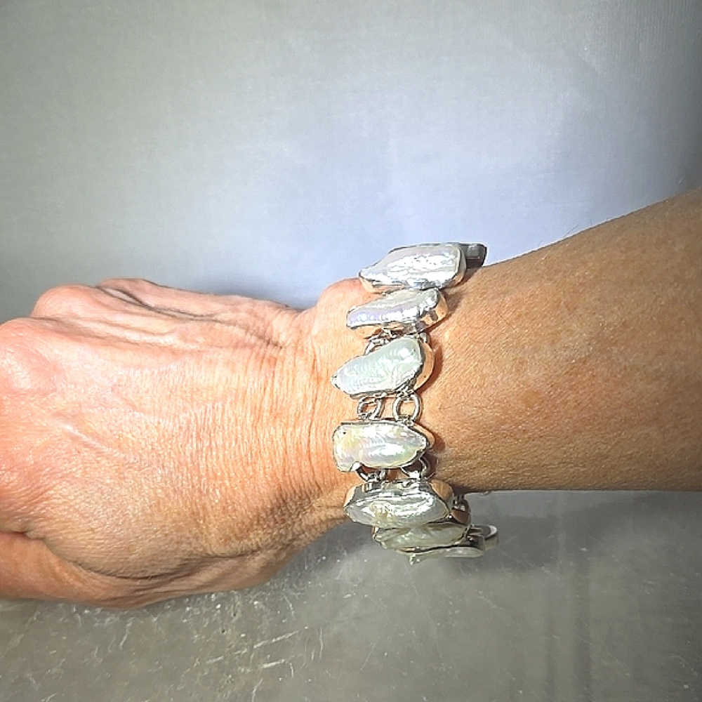 Silver Biwa Pearl Bracelet